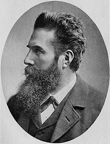 220px-Wilhelm_Conrad_Röntgen-cropped